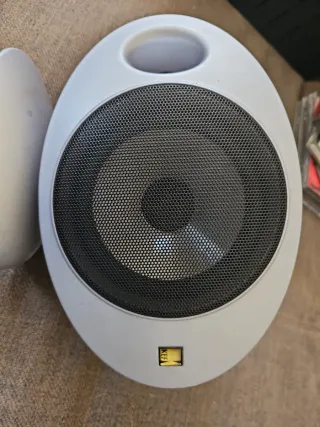 Altavoces KEF HTS 2001 Satélite Plata