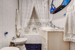 Piso en venta en Amara - Berri en San Sebastián-Donostia