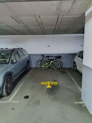 Garaje en venta en Colores - Entreparques en Sevilla