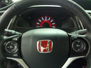EMBLEMA VOLANTE HONDA ROJO 54x43mm