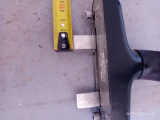 Maneta tirador ventana aluminio o PVC