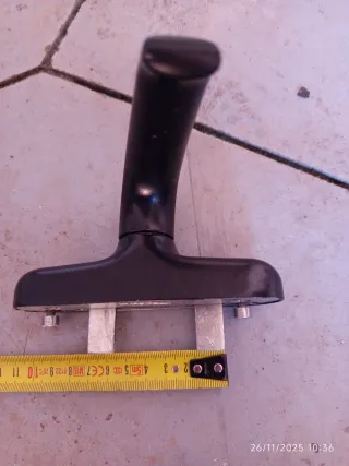 Maneta tirador ventana aluminio o PVC