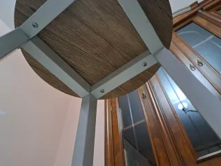 Mesa alta madera y taburetes