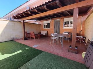 Casa adosada en venta en PAU 2-600 en Puertollano