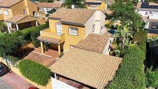 Chalet en venta en Urbanizaciones en Llíria