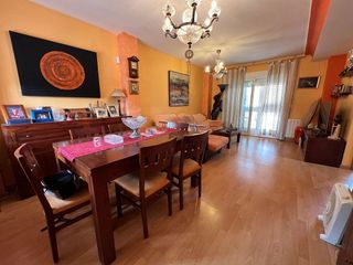 Chalet en venta en Urbanizaciones en Llíria