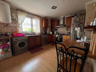 Chalet en venta en Urbanizaciones en Llíria