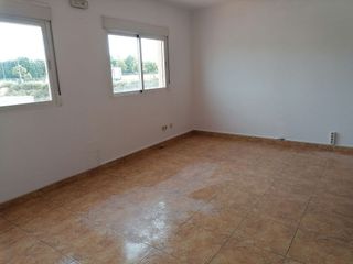 Nave industrial en alquiler en Chiloeches