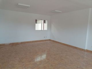 Nave industrial en alquiler en Chiloeches