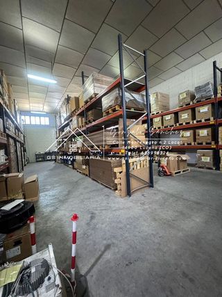 Nave industrial en alquiler en Lucena