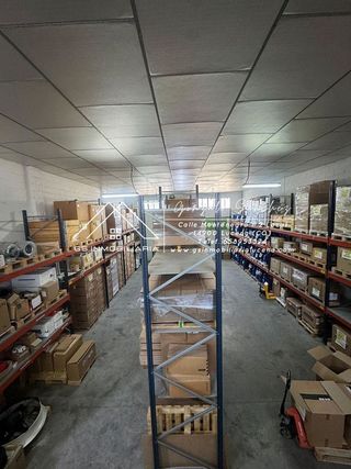 Nave industrial en alquiler en Lucena