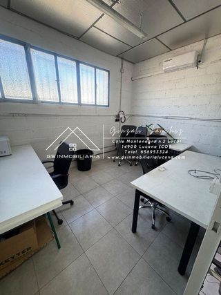 Nave industrial en alquiler en Lucena