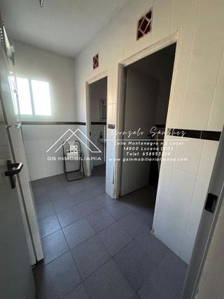 Nave industrial en alquiler en Lucena