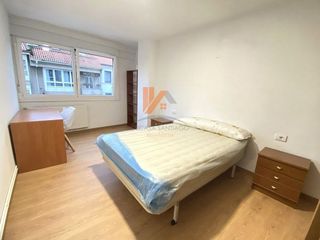 Piso en alquiler en Ensanche - Sar en Santiago de Compostela