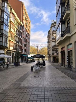 Garaje en alquiler en Barrio de Abando en Bilbao