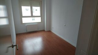 Piso en alquiler en Sur - PAU 4 en Móstoles