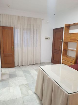 Piso en alquiler en Zona Centro en Córdoba