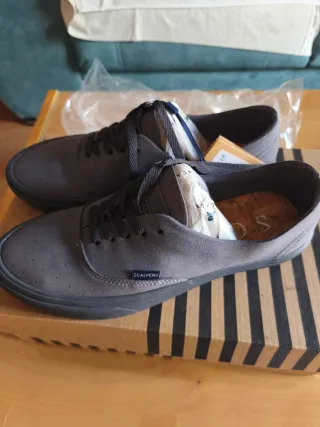 Zapatillas Scalpers grises