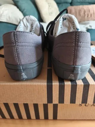 Zapatillas Scalpers grises