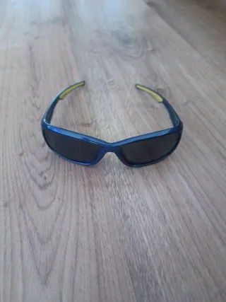 Occhiali da sole per bambini blu e gialli