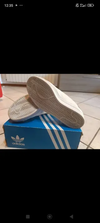 Adidas Superstar Pelle Bianche, inserti oro