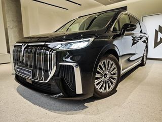 Voyah Dream 109kW Premium MY24 2025