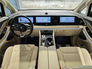 Voyah Dream 109kW Premium MY24 2025