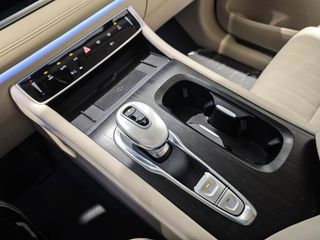 Voyah Dream 109kW Premium MY24 2025