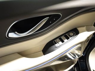 Voyah Dream 109kW Premium MY24 2025