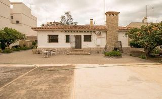 Solar en venta en Núcleo Urbano en Pobla de Vallbona (la)