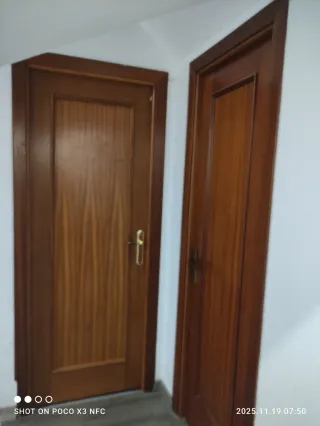 Puerta de interior madera