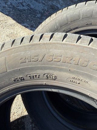 Michelin 215/65 R16C 106/104T Neumático