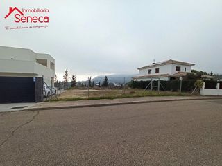 Terreno en venta en Santa Maria de Trassierra en Córdoba