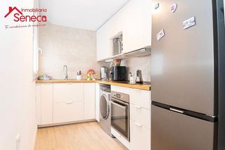 Piso en venta en Santa Rosa - Valdeolleros en Córdoba