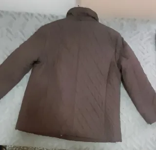 Chaqueta acolchada mujer marrón