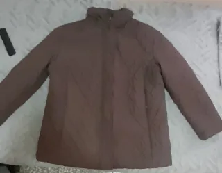 Chaqueta acolchada mujer marrón