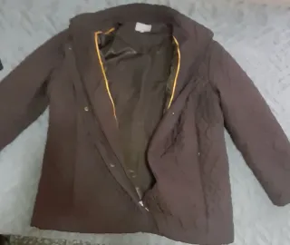 Chaqueta acolchada mujer marrón