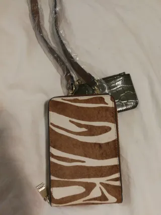 Bolso Cartera Guarda Móvil, diseño en pelo Parfois