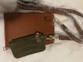 Bolso Cartera Guarda Móvil, diseño en pelo Parfois