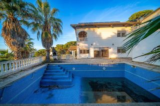 Chalet en venta en Roca Grossa - Serra Brava en Lloret de Mar