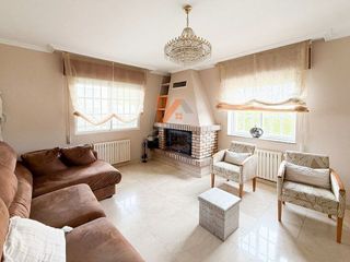 Chalet en venta en San Lázaro - Meixonfrío en Santiago de Compostela