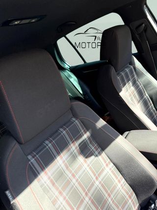 Volkswagen Golf VI 2.0 TSI 210cv DSG 6 vel GTI