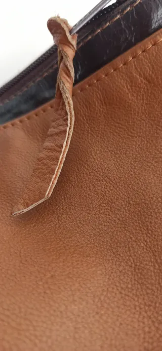 Bolso de piel marrón