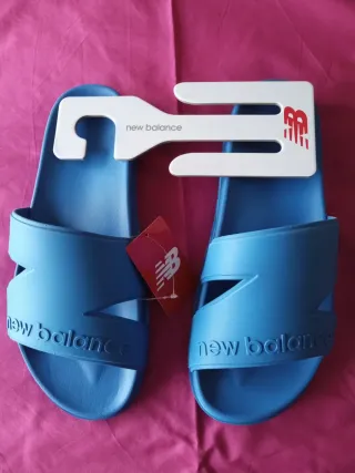 Chanclas New Balance Azul Hombre