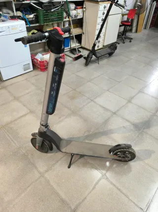 Patinete eléctrico Bongo con batería extraíble