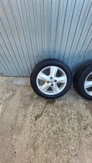 Llantas Toyota Yaris 4x100 buje 54.1