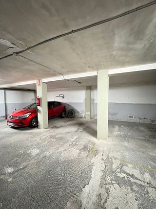 Garaje en venta en Mercado en Alicante