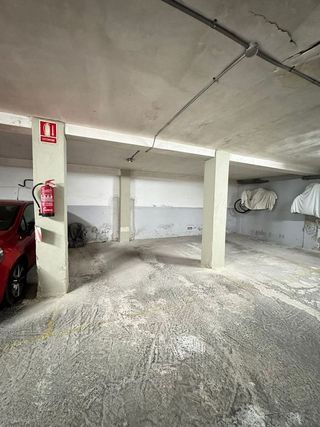 Garaje en venta en Mercado en Alicante