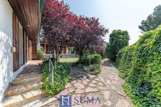 Chalet en alquiler en Piovera - Conde Orgaz en Madrid