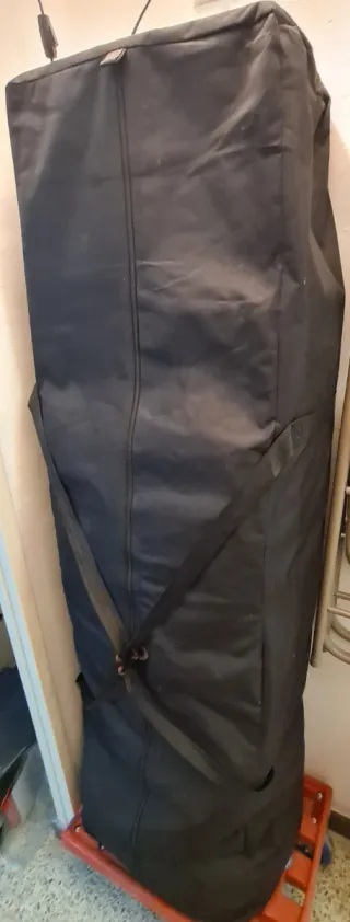 Carpa 3x6m Negra con Paredes y Puerta